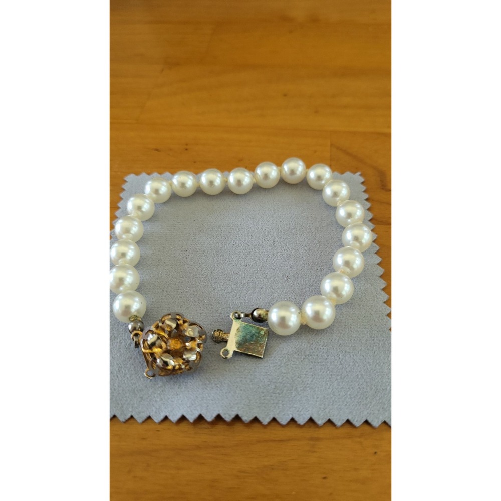 Vintage 1950s Faux Pearl Knotted Bracelet Rhinestone Box Clasp 8 Inch